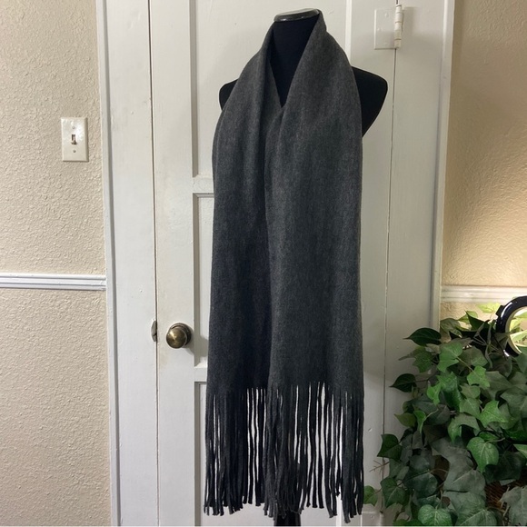 Lucky Brand Soft w/ Long Fringe Scarf/Wrap - Picture 6 of 10